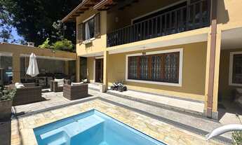 Imagem: Casa independente com 6 quartos sendo 2