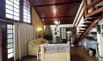 Imagem 6: Casa em estilo chalé com 5 quartos sendo 2 suítes em condomínio no Comary - Teresópolis/RJ