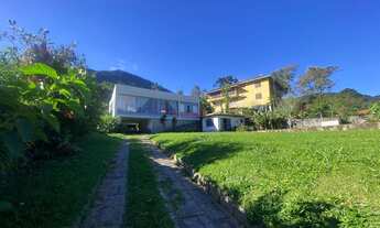 Imagem: Casa independente com 4 quartos sendo 2