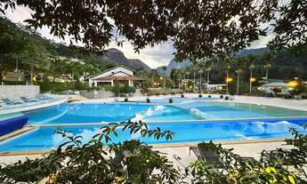 Imagem: Mansão com 6 suítes em condomínio de