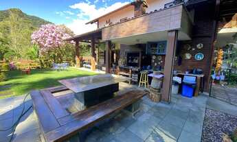 Imagem: Casa com 3 suítes em condomínio na Granja