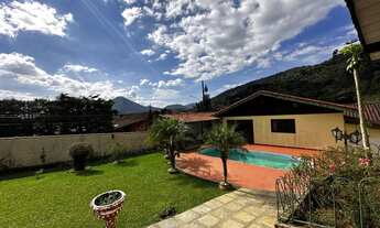 Imagem 3: Casa à venda com 4 quartos sendo 2 suítes, 1.245 m² de terreno em condomínio no Comary - T