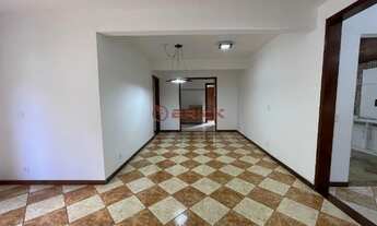 Imagem 2: Casa à venda com terreno de mais de 700 m² e 3 quartos no Panorama, Teresópolis/RJ