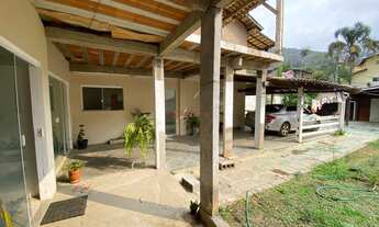 Imagem 2: Casa independente com 4 quartos, sendo 2 suítes master, 263,90 m² no Vale Feliz, Teresópol