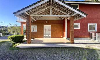 Imagem 1: Casa com 4 quartos sendo 2 suítes, 232 m² na Tijuca - Teresópolis/RJ