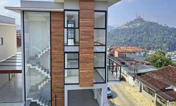 Imagem 2: Casa com 5 quartos sendo 2 suítes, 262 m² na Tijuca - Teresópolis/RJ