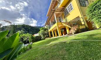 Imagem 2: Casa para venda com 4 quartos sendo 2 suítes, 300 m² no Comary - Teresópolis/RJ