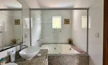 Imagem 7: Casa à venda com 5 quartos sendo 4 suítes, 251 m² na Tijuca - Teresópolis/RJ