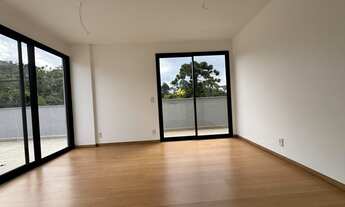 Imagem 2: Cobertura à venda com 2 quartos sendo 1 suíte, 150 m² na Várzea - Teresópolis/RJ