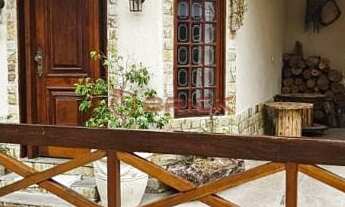 Imagem: Casa à venda em condomínio com 5 quartos