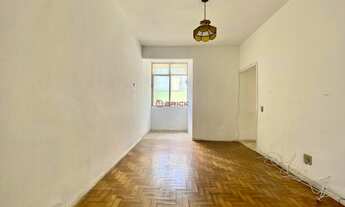 Imagem: Apartamento à venda com 2 quartos dependência