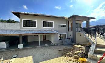 Imagem 3: Casa à venda com 4 quartos sendo 3 suítes, 400 m² no Comary - Teresópolis/RJ