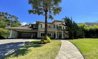 Imagem: Casa à venda com 5 quartos sendo 4 suítes