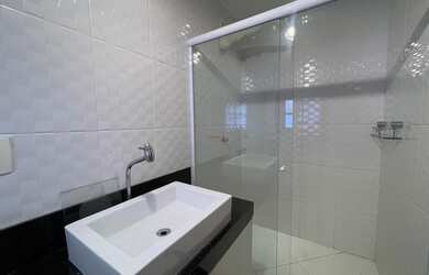 Imagem 3: Casa triples com 3 suítes em condomínio na Pimenteiras