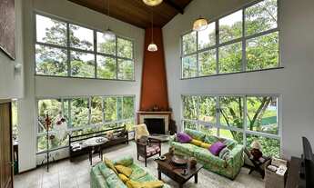 Imagem: Casa em condomínio à venda com 5 quartos