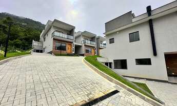 Imagem: Casa à venda em condomínio com 3 quartos