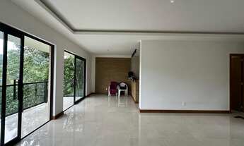 Imagem: Casa à venda com 3 quartos sendo 2 suítes