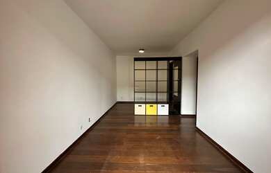 Imagem 4: Casa à venda com 4 quartos sendo 1 suíte, 123.76 m² no Alto - Teresópolis/RJ