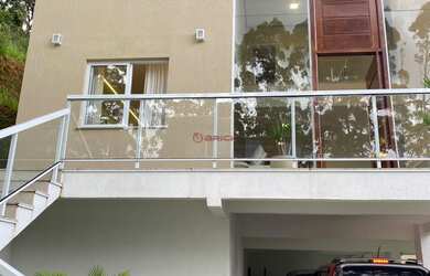 Imagem: Casa à venda em condomínio com 3 quartos