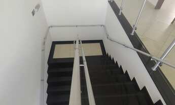 Imagem 2: Sala piso superior para locação; Sala com 4 ambientes