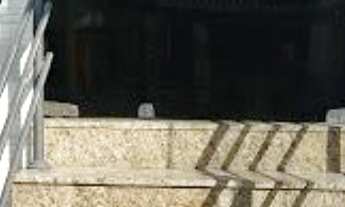 Imagem 6: OPORTUNIDADE ÚNICA! Apartamento À VENDA; com cortineiros, camas e fogão cooktop no AYROSA