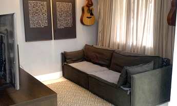 Imagem 3: Casa à Venda Cotia SP: com Cozinha Americana, Quintal com Churrasqueira e Forno de Pizza