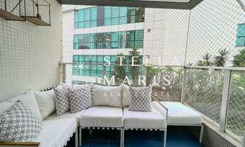 Imagem 4: Leblon Flat Service, Apartamento reformado e decorado, com varanda com vista para o Morro