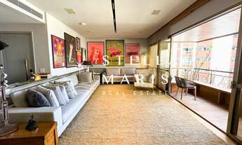 Imagem 2: Praia Guinle, Apartamento reformado de 200 m2, com vista mar à venda