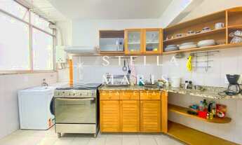 Imagem 7: Copacabana, Apartamento reformado, à venda, em andar alto, com 02 suítes e vista lateral p