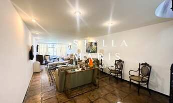 Imagem 2: Leblon, Cobertura Duplex para reforma, quadra da praia do Posto 12 com vista para o morro