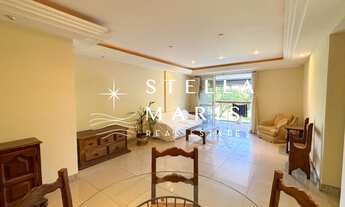 Imagem 3: Apartamento frontal com varanda e vista para copa das árvores, duas vagas de garagem em co