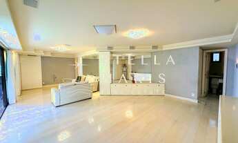 Imagem 3: Leblon, Apartamento com 210 m2, varandão, 4 quartos e 3 vagas à venda na quadra da praia d