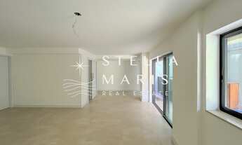 Imagem 4: Leblon, Apartamento de 198 m2, 3 quartos, com ampla área externa com piscina e espaço para