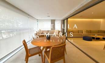 Imagem 2: Leblon, Apartamento impecavelmente reformado com projeto da Bernardes Arquitetura, varanda