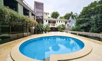 Imagem 2: Gávea, Belíssima Casa rodeada pelo verde com linda vista em condomínio fechado, para Locaç