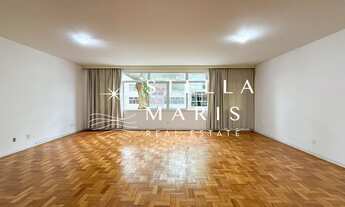 Imagem 3: Ipanema, Quadra da Praia, Apartamento com 200 m2, 4 quartos sendo 2 suítes e 2 vagas para