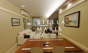 Imagem 2: Leblon, Posto 12, Quadra da praia, Apartamento reformado, com 66 m2, 1 quarto suíte e 1 va