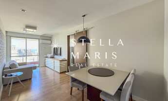 Imagem 2: Leblon Flat Service, Apartamento reformado e decorado, com varanda com vista para o Morro