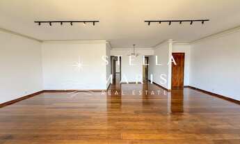 Imagem 5: Leblon, Apartamento em andar alto, reformado, com 200 m2, 4 quartos, 2 vagas e com vista l