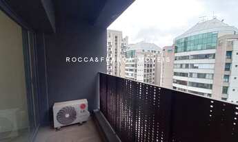 Imagem 4: AP07678 - Studio em andar altíssimo em Moema fora de rota !