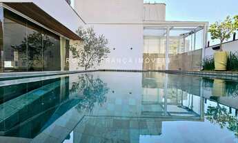 Imagem 2: Cobertura inteiramente Mobiliada e Decorada para Venda! 400 m² - 4 suítes