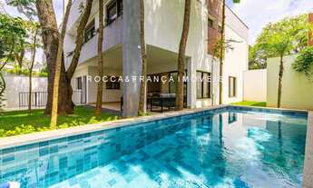 Imagem: CASA DE CONDOMÍNIO COM FACHADA MODERNA