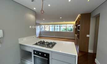 Imagem 6: Reformado no Itaim Bibi com 2 suítes + lavabo e com 01 vaga