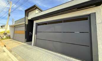 Imagem 2: Casa à venda em Bragança Paulista-SP no Condomínio Villa Verde com 3 quartos, 1 suíte e 12