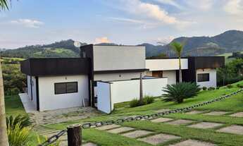 Imagem 3: Impecável casa em condomínio na com acesso a Represa com 5 quartos e 5 suítes em Vargem/Jo