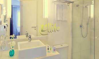 Imagem 3: Flat à venda em Moema, totalmente mobiliado com serviços, 260 mts da Estação Moema Linha L