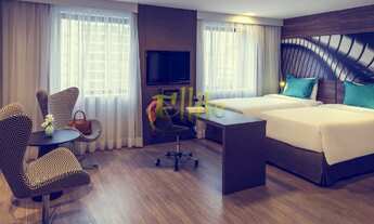 Imagem 2: Flat à venda em Moema, totalmente mobiliado com serviços, 260 mts da Estação Moema Linha L