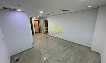 Imagem 2: Excelente oportunidade de investimento em Moema! Conjunto comercial à venda com 92 m² e 2