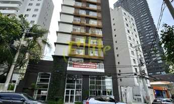 Imagem 5: Seja bem-vindo ao seu novo lar no coração de Pinheiros! Este apartamento de alto padrão, e