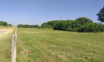 Imagem: LOCAÇÃO EXCELENTE - TERRENO PLANO COM